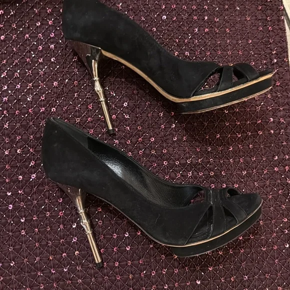 Gucci Bamboo Accent Suede Pumps Women's Size: 6.5